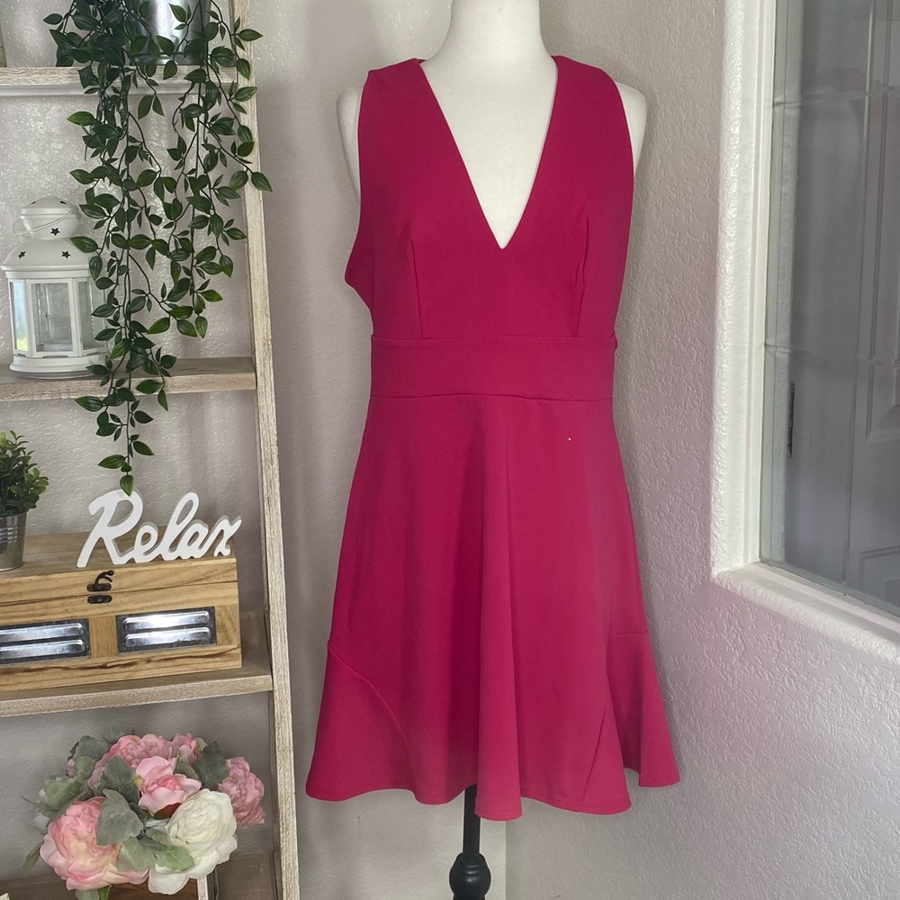 🆕CLUB London Pink party dress